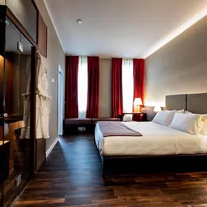 **** Hotel 10 Keys Itália